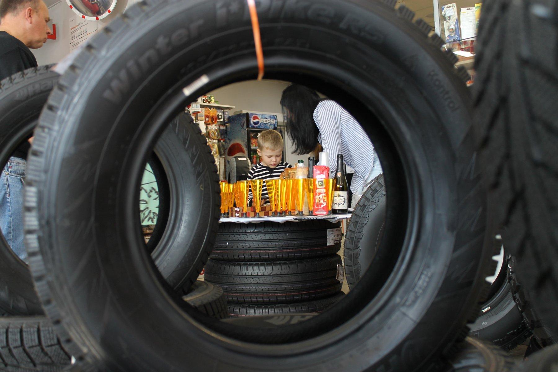 Картридж мастер южно сахалинск. Ханкук Мастерс. Hankook Truck Masters. Hankook track Masters. Hankook еда.